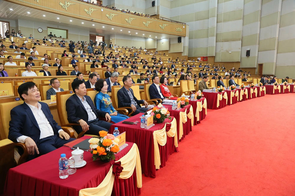 Các đại biểu tham dự kỳ họp