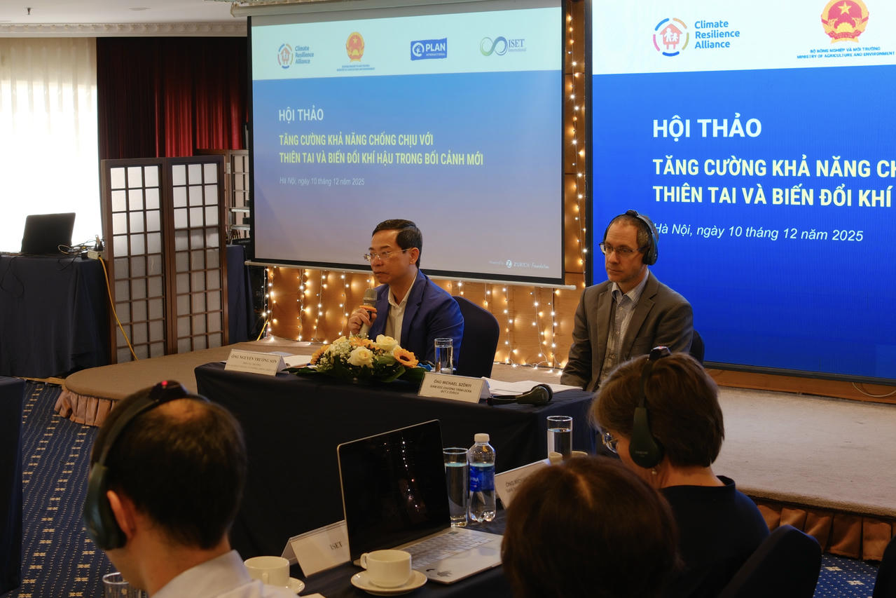 Hội thảo “Tăng cường khả năng chống chịu với thiên tai và biến đổi khí hậu trong bối cảnh mới”. Ảnh Tuệ Minh/Plan.