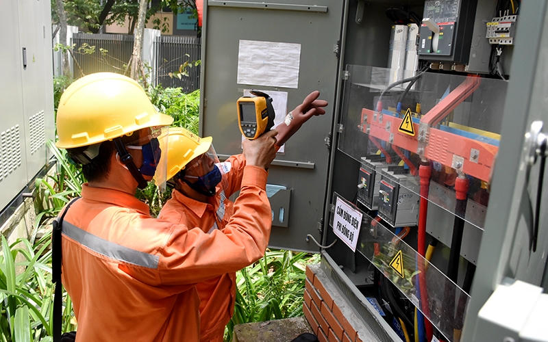 Những đối tượng nào phải mua điện theo hình thức ba giá?