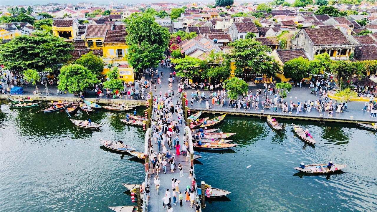 Lễ hội Chào năm mới Đà Nẵng 2026 được kỳ vọng sẽ tạo đà tăng trưởng mạnh dịp cuối năm 2025 và cả năm 2026.