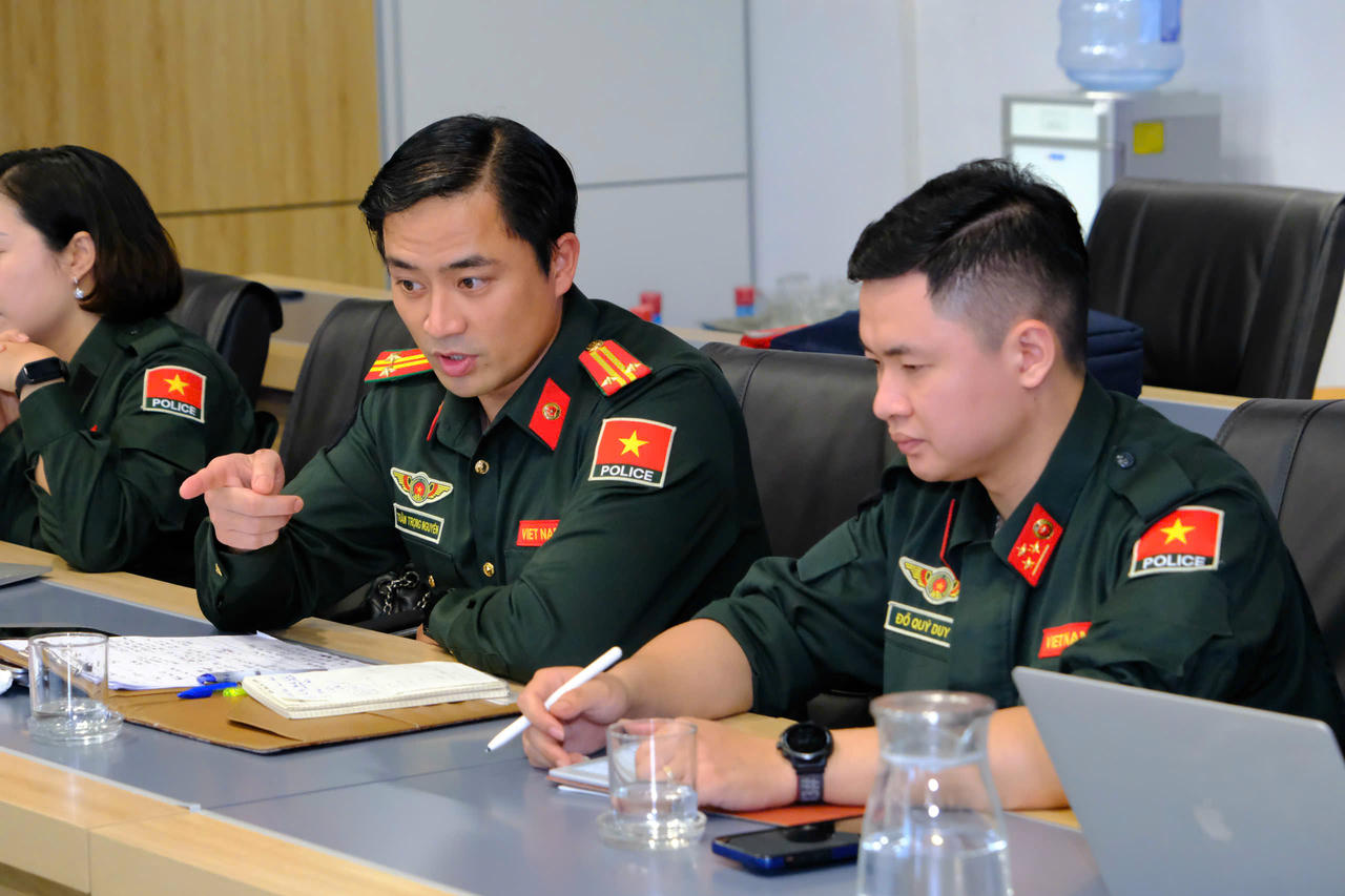 Để triển khai công trình, nhóm tác giả đã phối hợp chặt chẽ với Trung tâm Công nghệ thông tin, Tổng Công ty viễn thông Mobifone trong quá trình xây dựng và hoàn thiện ứng dụng.