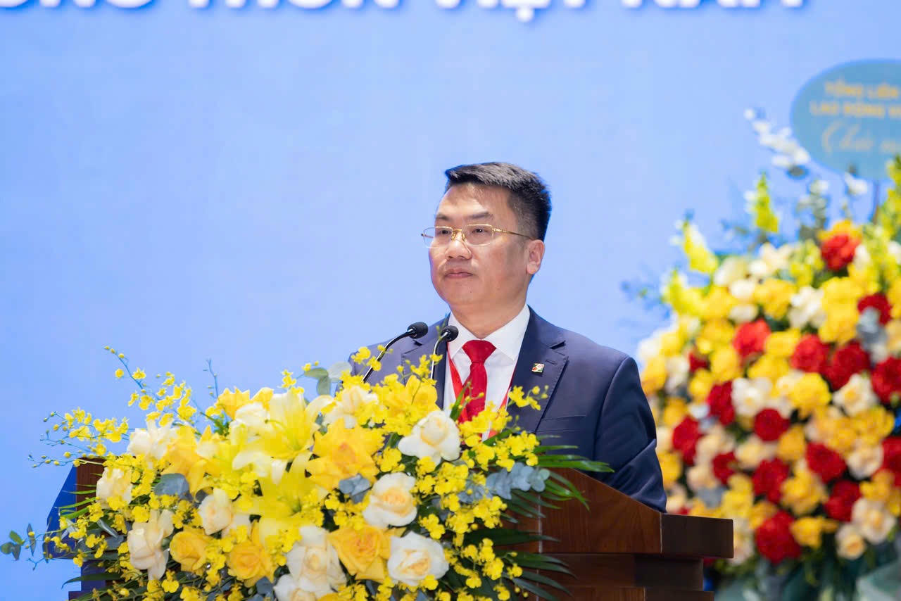 Đồng chí Nguyễn Văn Chắt thông qua Quy chế làm việc và Chương trình làm việc của Đại hội