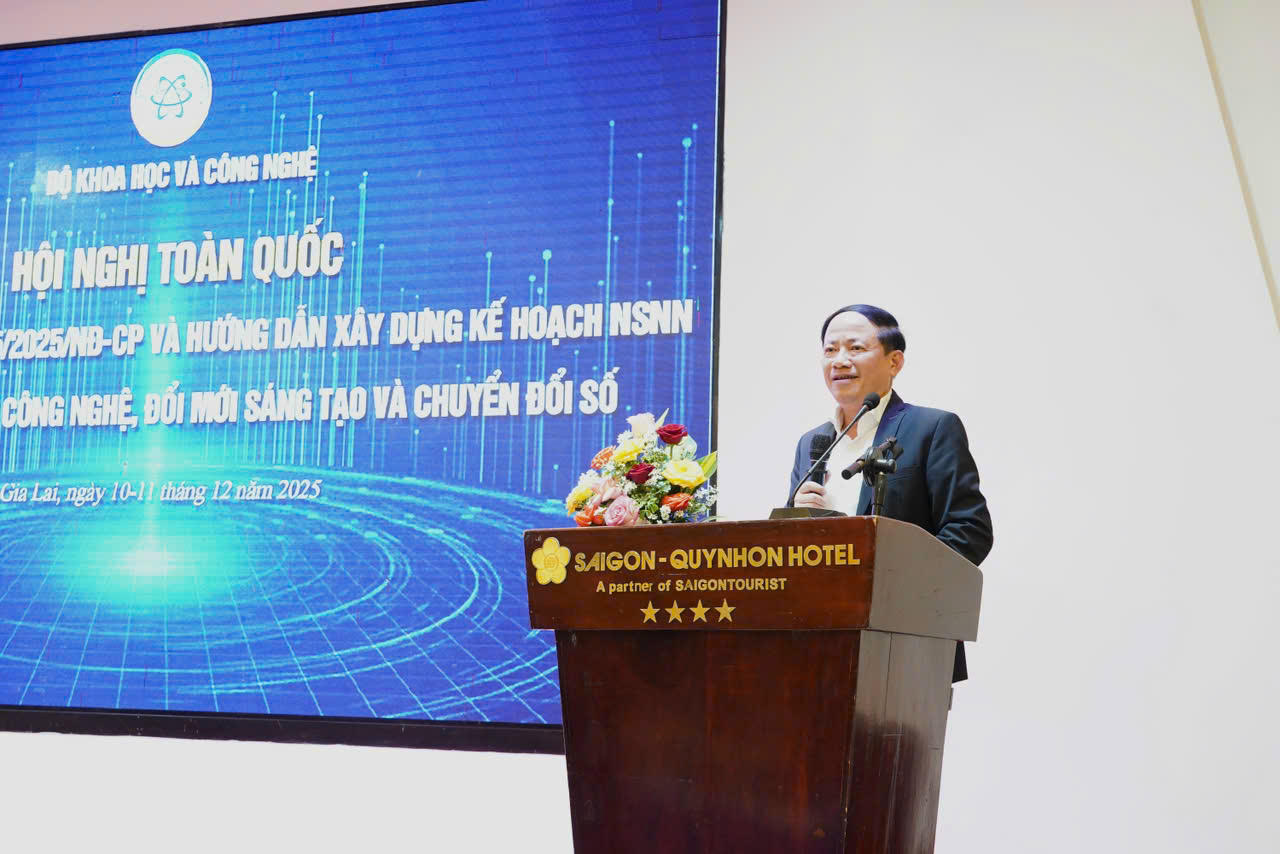 Chủ tịch UBND tỉnh Gia Lai Phạm Anh Tuấn phát biểu tại Hội nghị