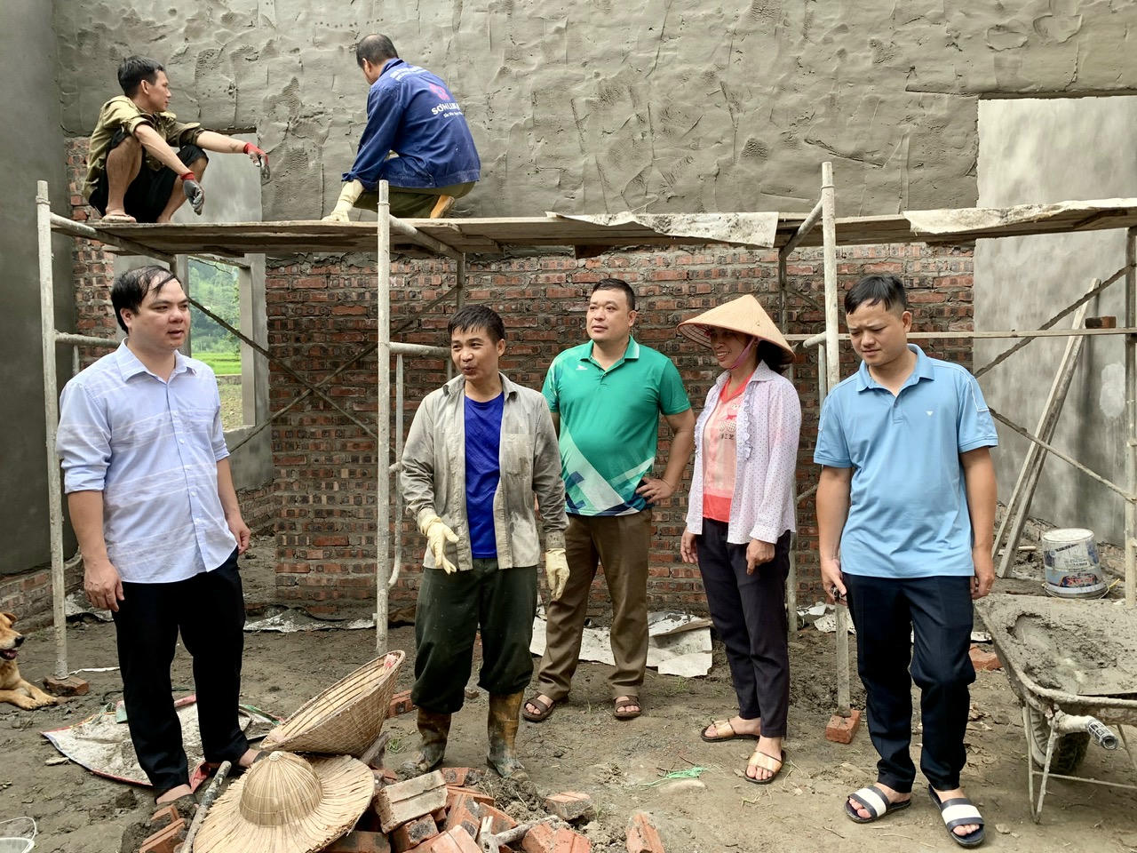 Chương trình xóa nhà tạm, nhà dột nát trên địa bàn xã Chợ Rã.