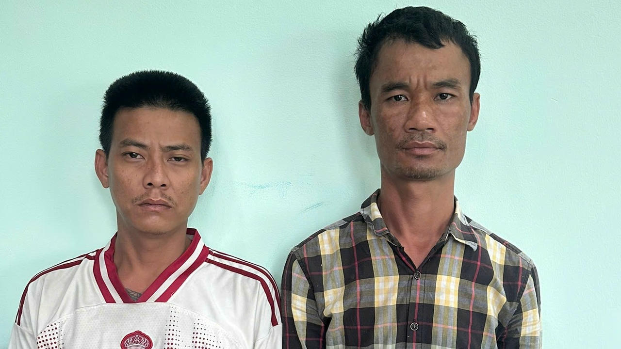 Vô cớ ném đá vào nhà người khác vì nghe bạn nhậu kể chuyện mâu thuẫn