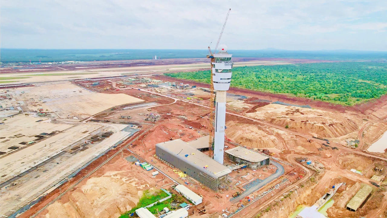 Đài kiểm soát không lưu sân bay Long Thành trước thời điểm đón chuyến bay kỹ thuật đầu tiên.