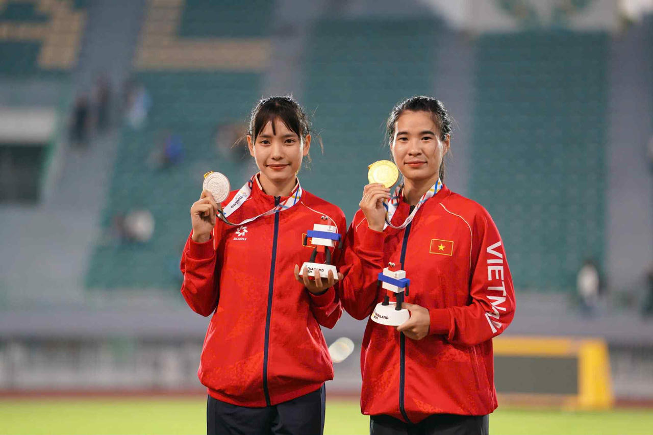 Điền kinh Việt Nam áp đảo đối thủ với ‘cú đúp’ Huy chương vàng tại SEA Games 33 