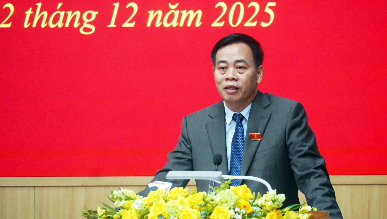 Phó Bí thư Tỉnh ủy, Chủ tịch HĐND tỉnh Nguyễn Đăng Quang phát biểu bế mạc kỳ họp.