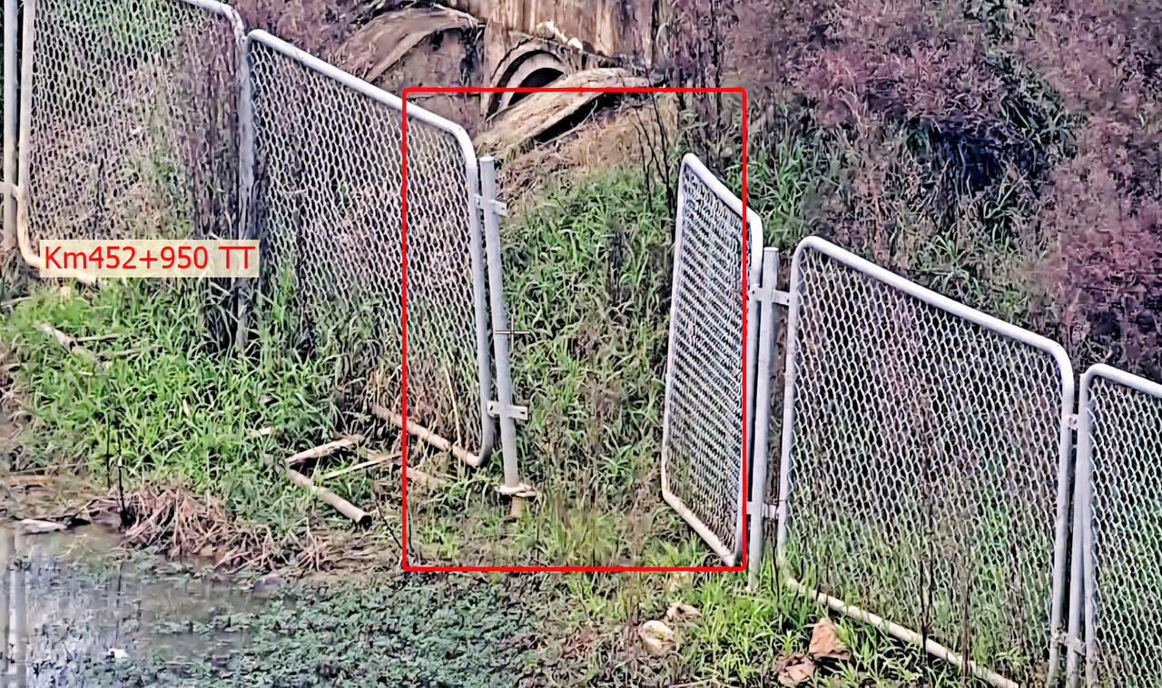 Người dân tự ý mở rào chắn an toàn cao tốc là vi phạm quy định pháp luật