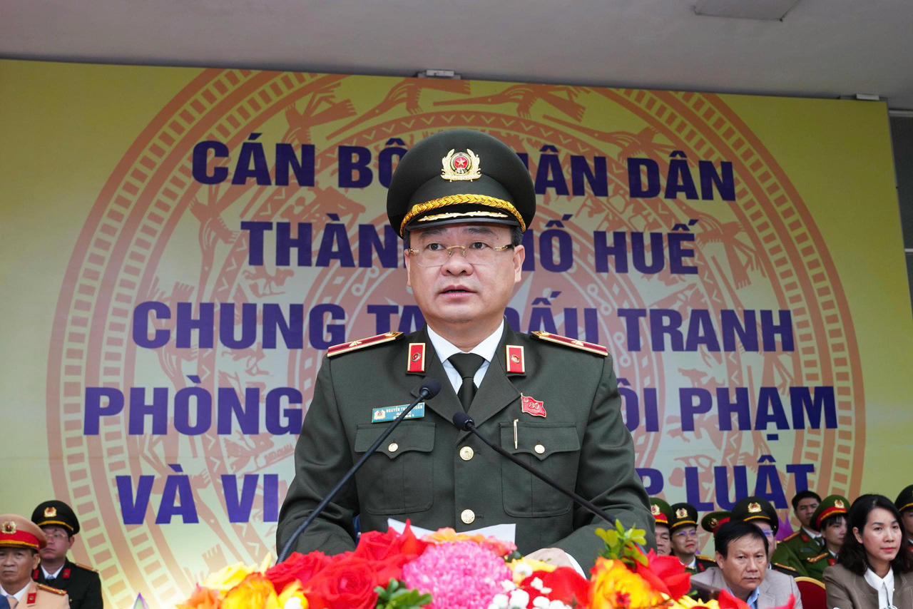 Thiếu tướng Nguyễn Thanh Tuấn - Giám đốc Công an thành phố quán triệt một số nhiệm vụ trọng tâm trong đợt cao điểm tấn công trấn áp tội phạm.