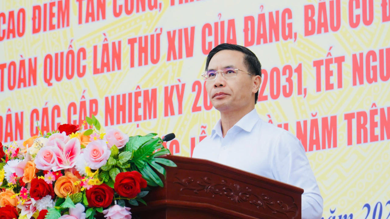 Chủ tịch UBND thành phố Đà Nẵng Phạm Đức Ấn phát biểu chỉ đạo tại Lễ ra quân.