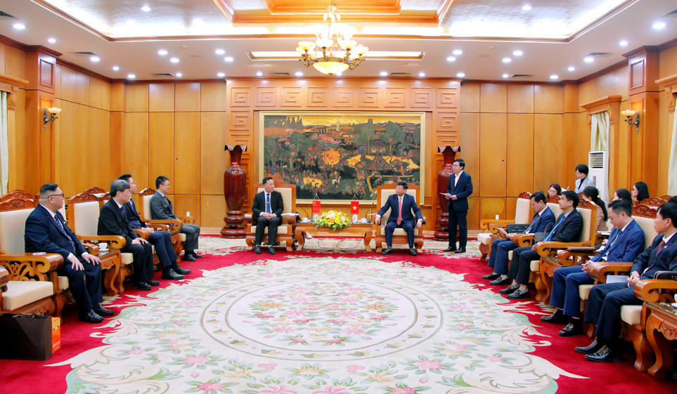 Quang cảnh buổi tiếp và làm việc.