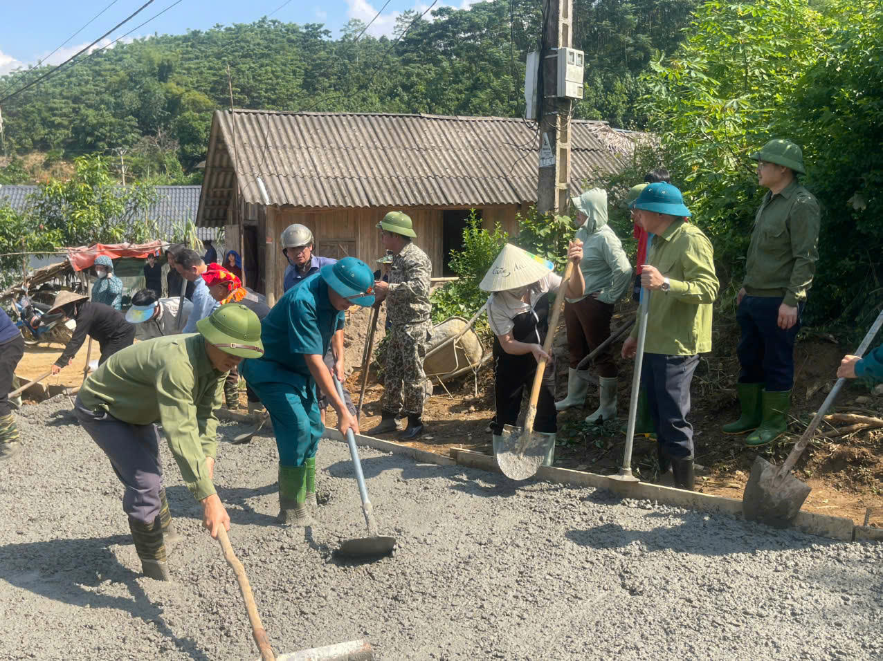 Hạ tầng giao thông tiếp tục được xác định là lĩnh vực tạo đột phá.