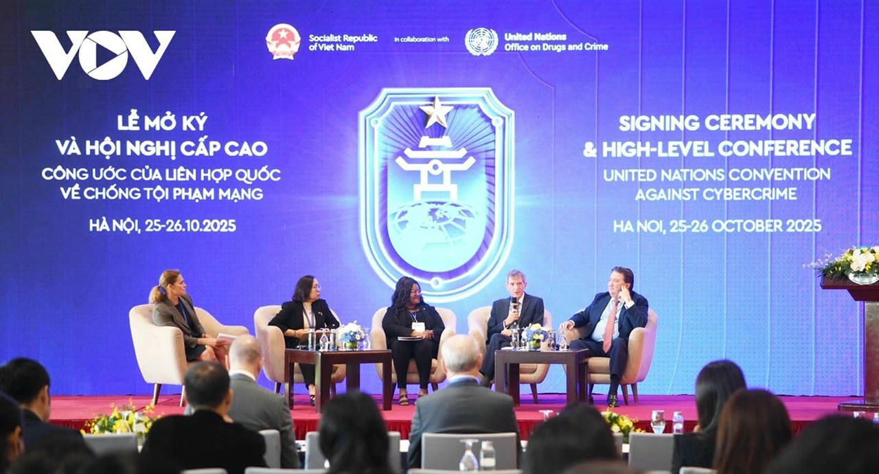 Ngăn chặn bất bình đẳng giới “thực” trên môi trường “ảo”