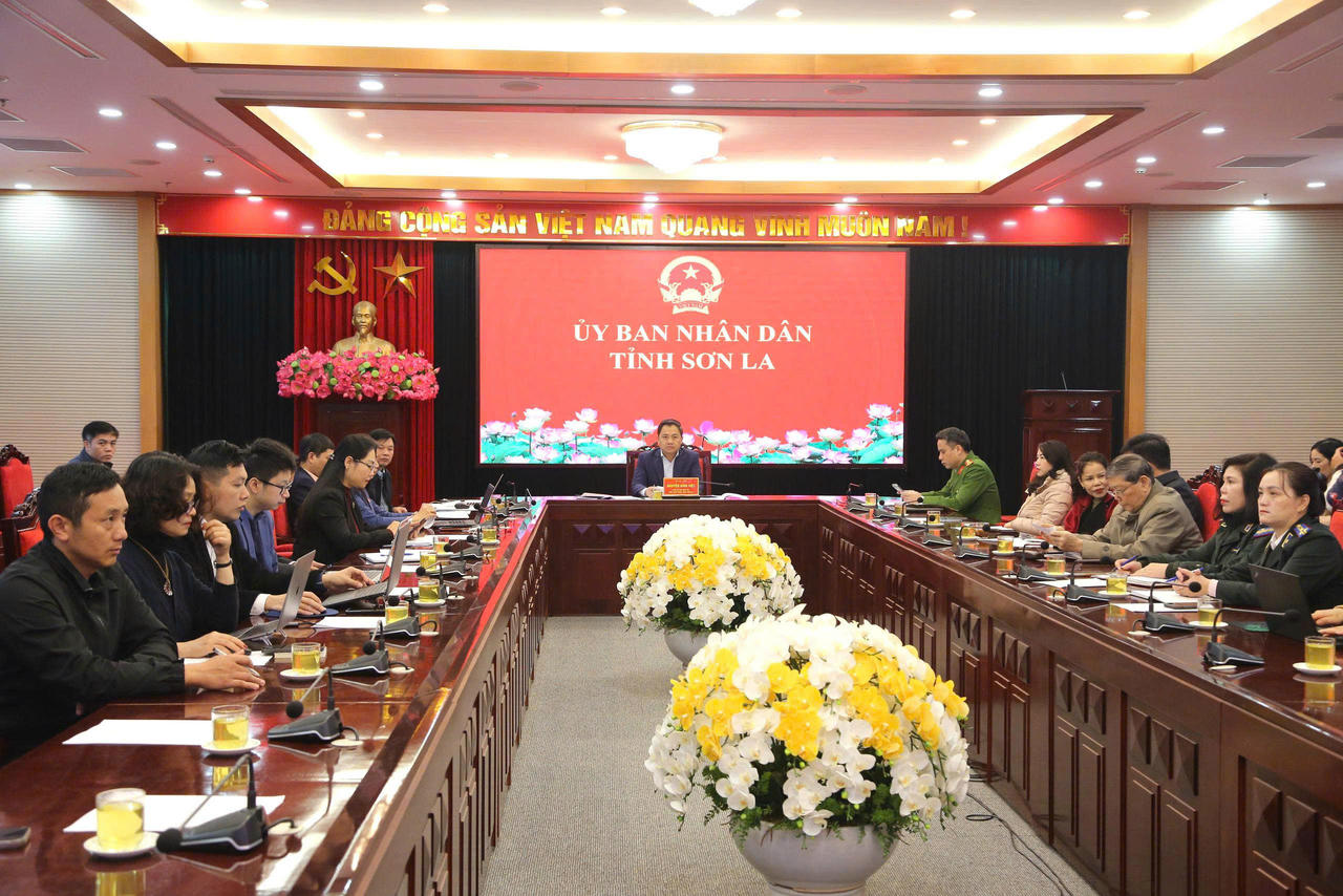 Các đại biểu tại điểm cầu Sơn La