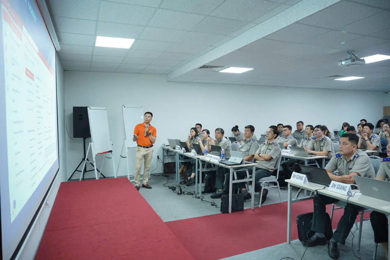 Thi hành án dân sự Thành phố Hồ Chí Minh tham dự lớp tập huấn Phần mềm Tổ chức thi hành án