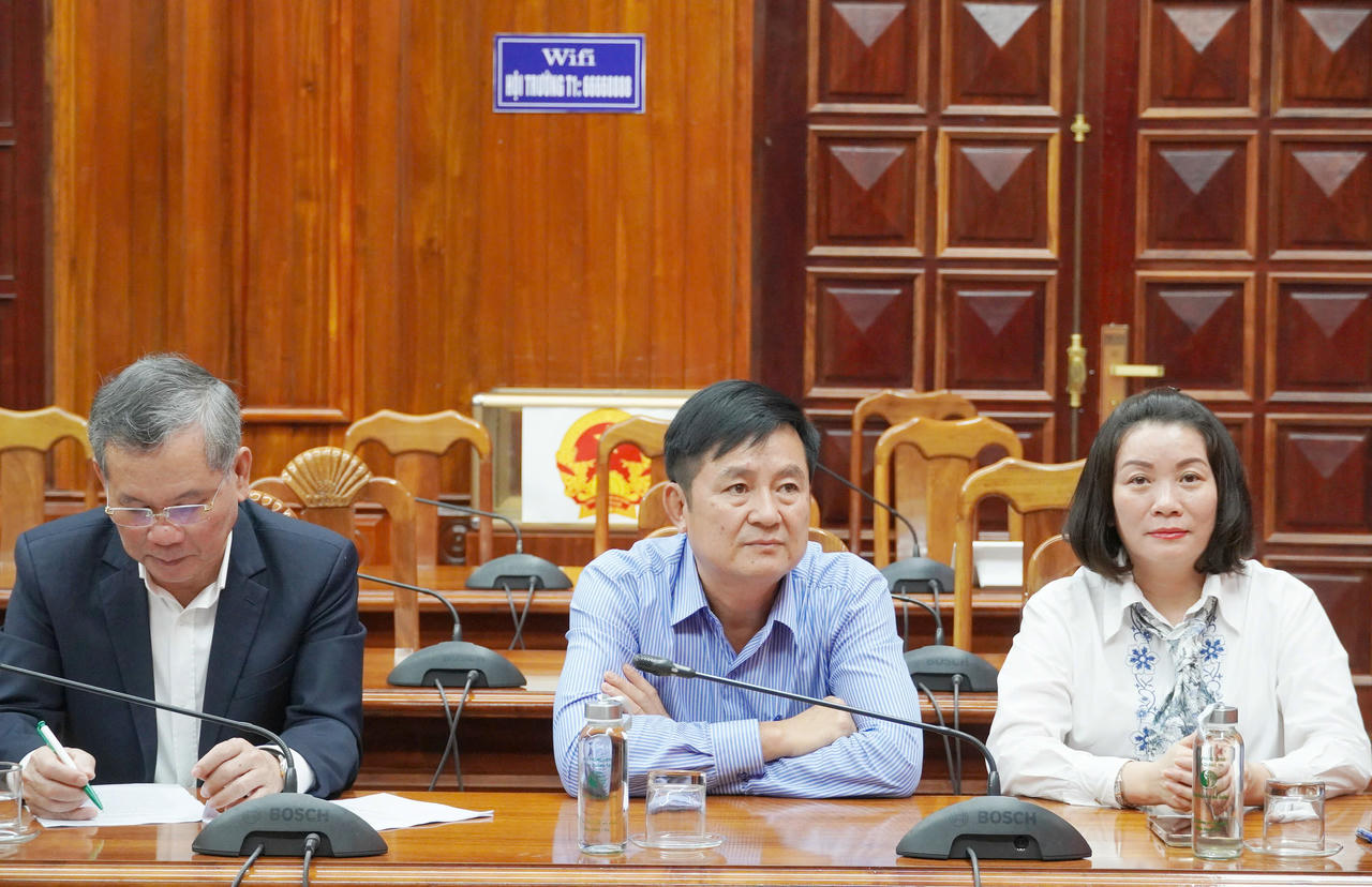 Đại biểu dự hội nghị tại điểm cầu Quảng Trị.