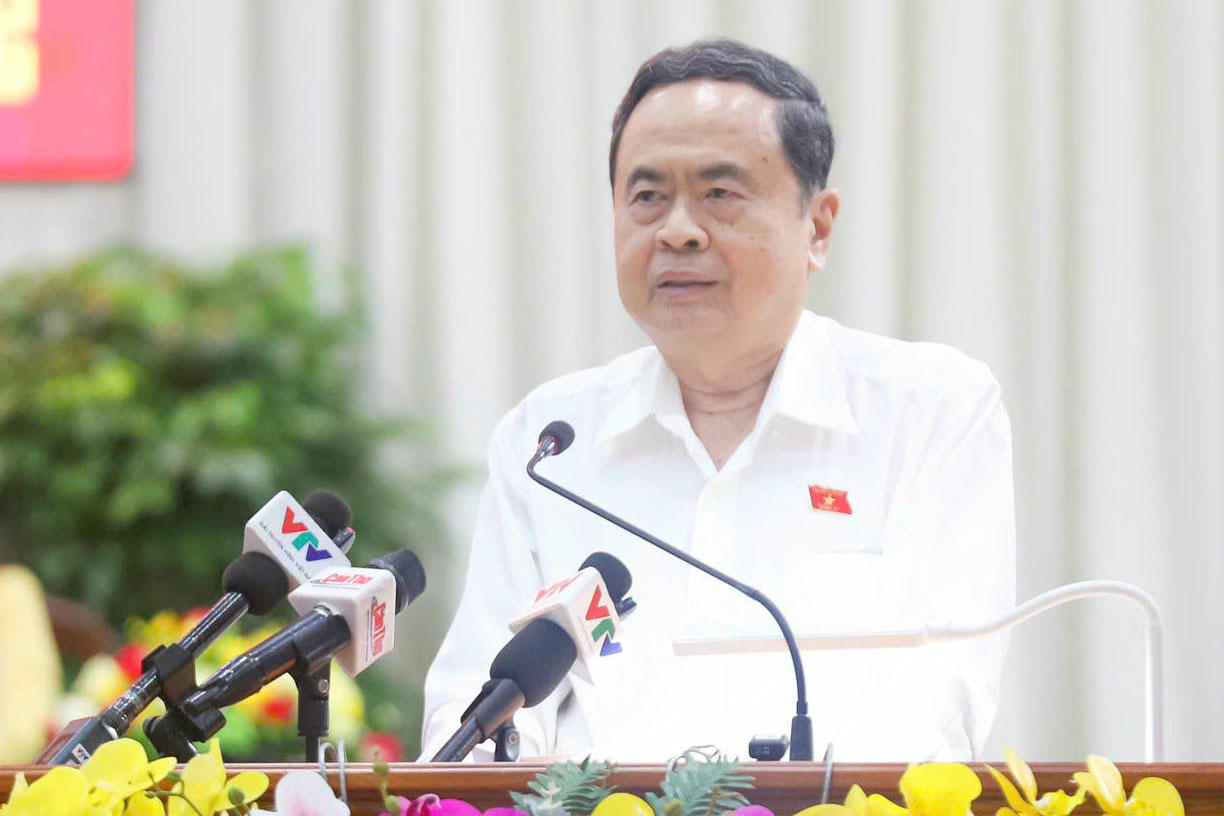 Chủ tịch Quốc hội Trần Thanh Mẫn tiếp xúc cử tri ở Cần Thơ