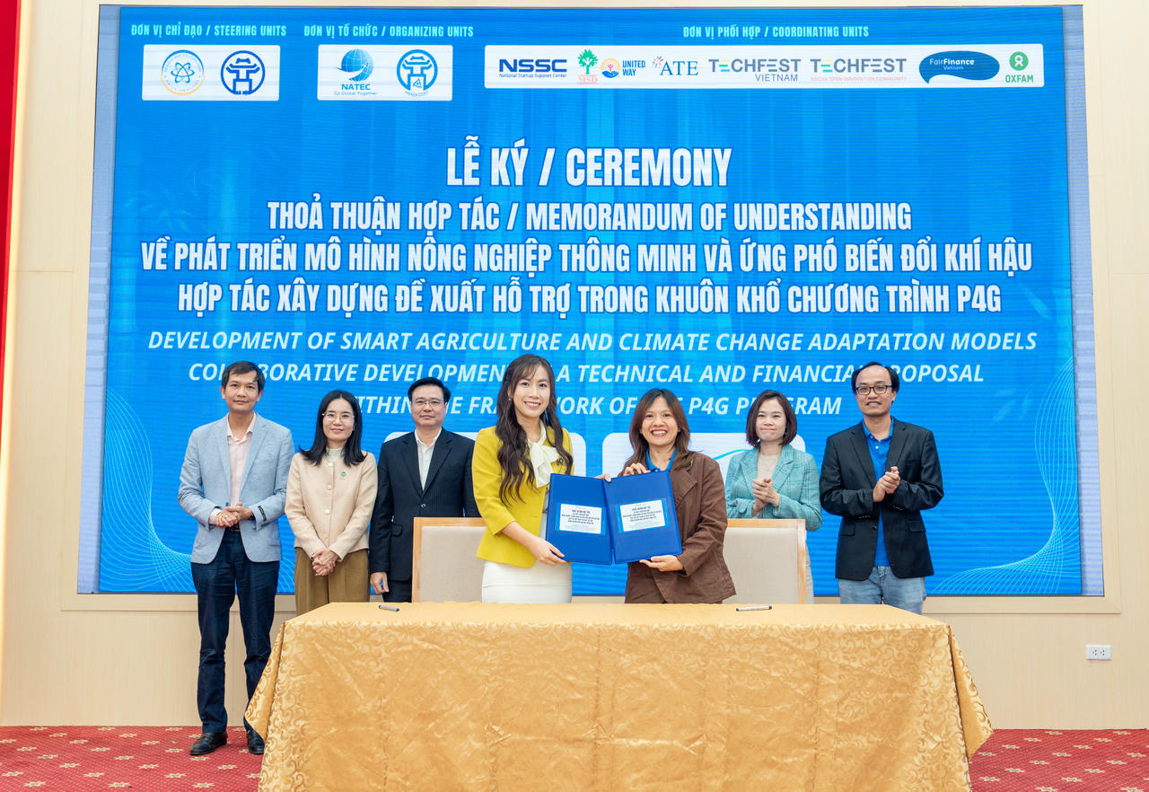 Lễ ký kết Thỏa thuận Hợp tác giữa Viện Nghiên cứu Quản lý Phát triển Bền vững (MSD) và Shoes Agtech, đánh dấu bước mở rộng hợp tác giữa tổ chức hỗ trợ đổi mới sáng tạo và doanh nghiệp công nghệ nông nghiệp. Nguồn MSD.