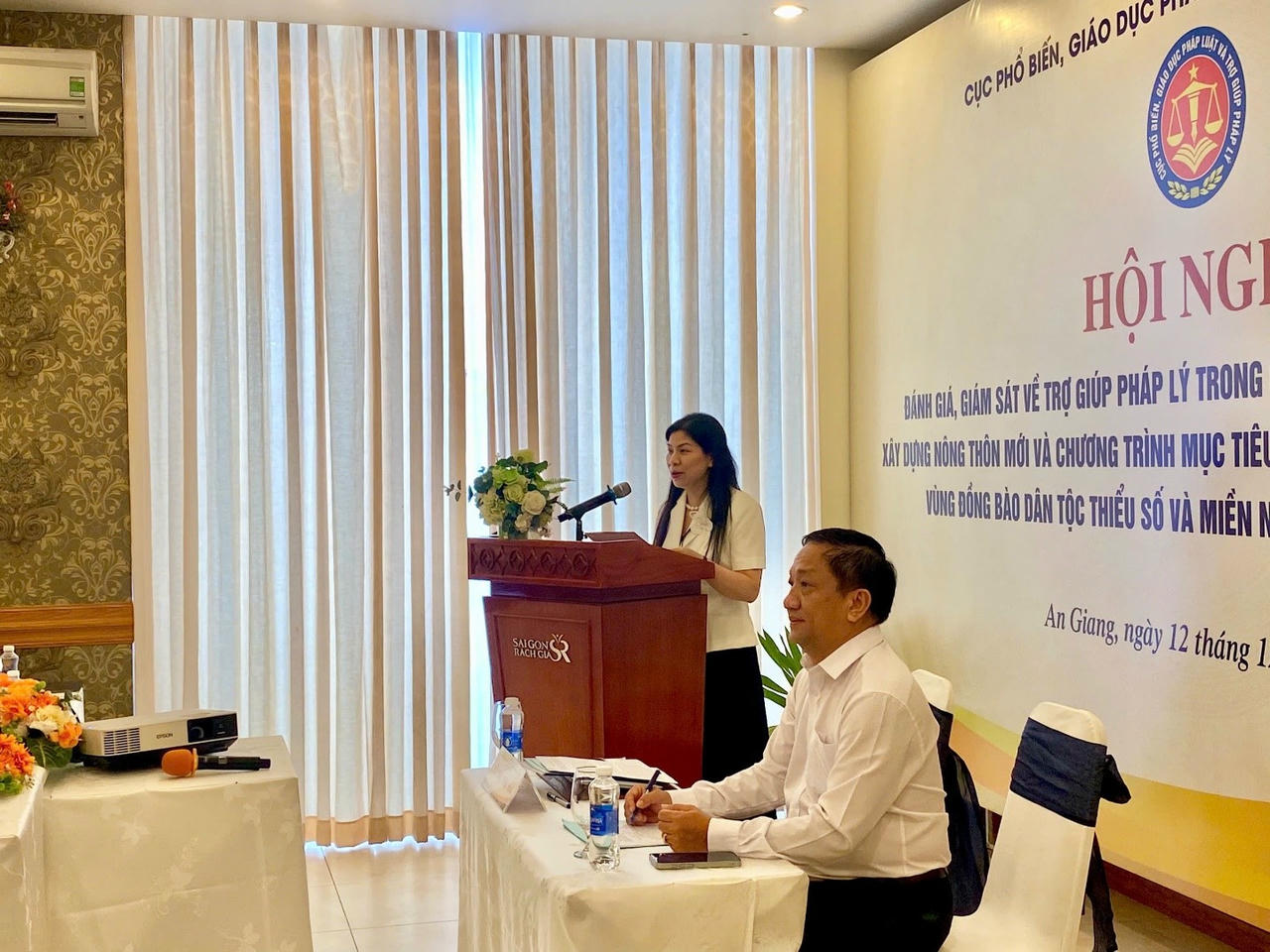 Đồng chí Tô Thị Thu Hà phát biểu bế mạc Hội nghị