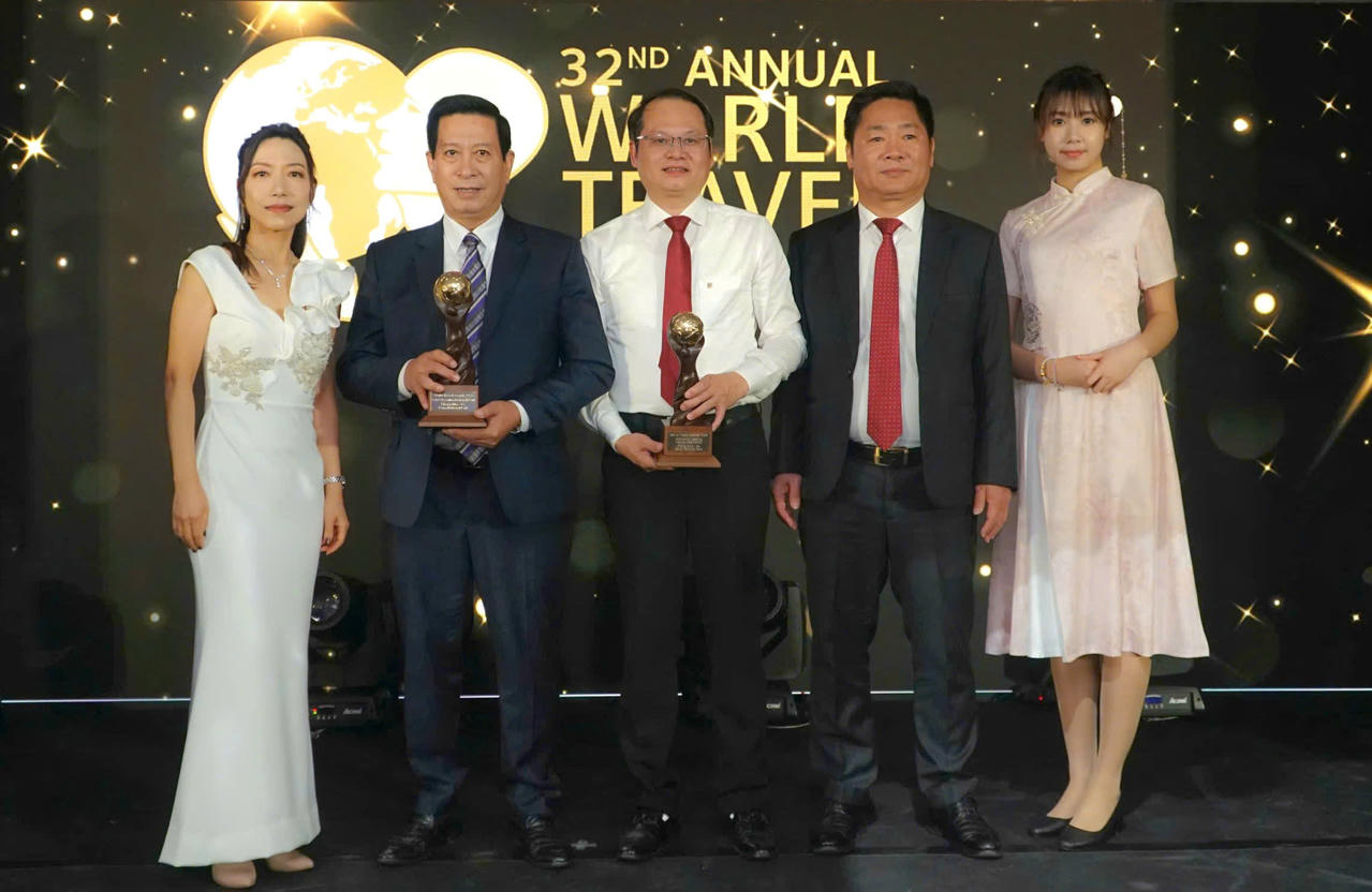 Vườn Quốc gia Phong Nha - Kẻ Bàng nhận "cú đúp" giải thưởng lịch sử tại Lễ trao giải World Travel Awards WTA 2025.