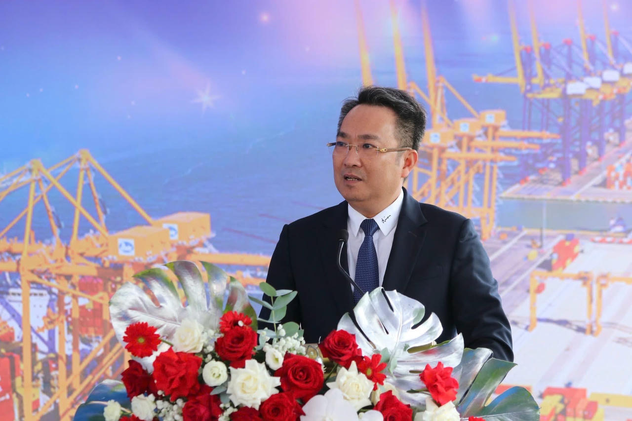 Tổng Giám đốc Công ty Cổ phần Cảng Hải Phòng Nguyễn Tường Anh phát biểu tại buổi lễ.