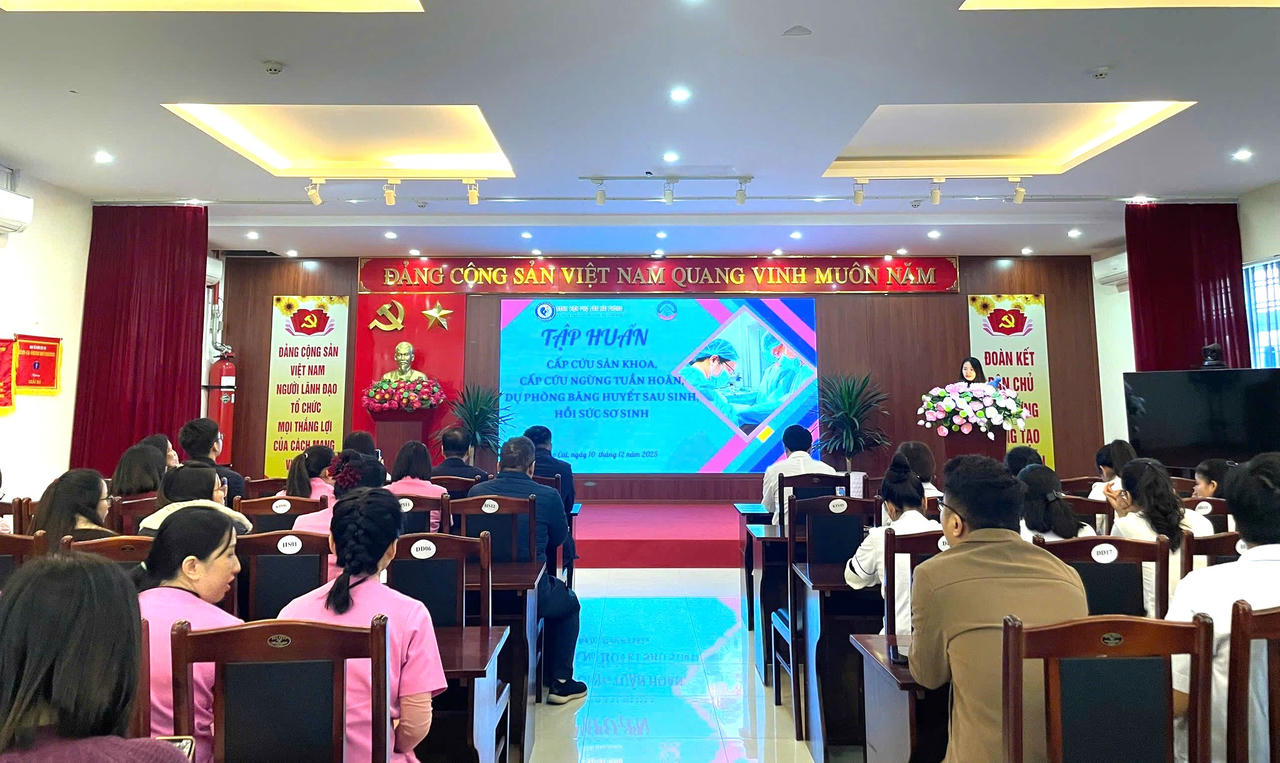 Quang cảnh buổi tập huấn.