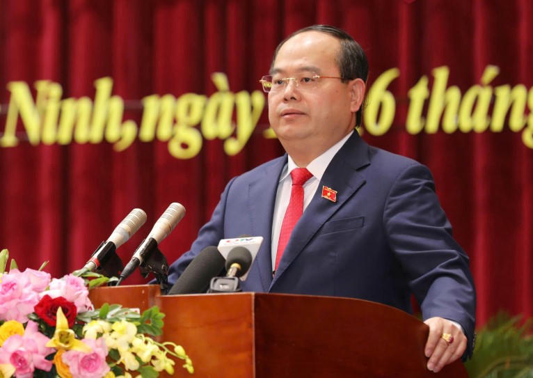 Ông Quản Minh Cường - Bí thư Tỉnh ủy Quảng Ninh, Trưởng Đoàn ĐBQH tỉnh phát biểu tại Kỳ họp.