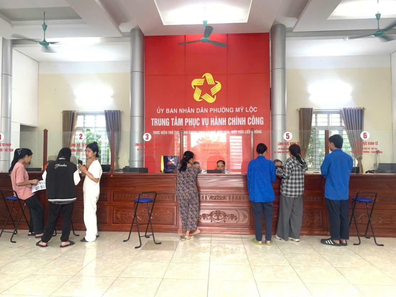 Phường Mỹ Lộc (Ninh Bình) triển khai đồng bộ giải pháp, đưa chuyển đổi số đi vào chiều sâu