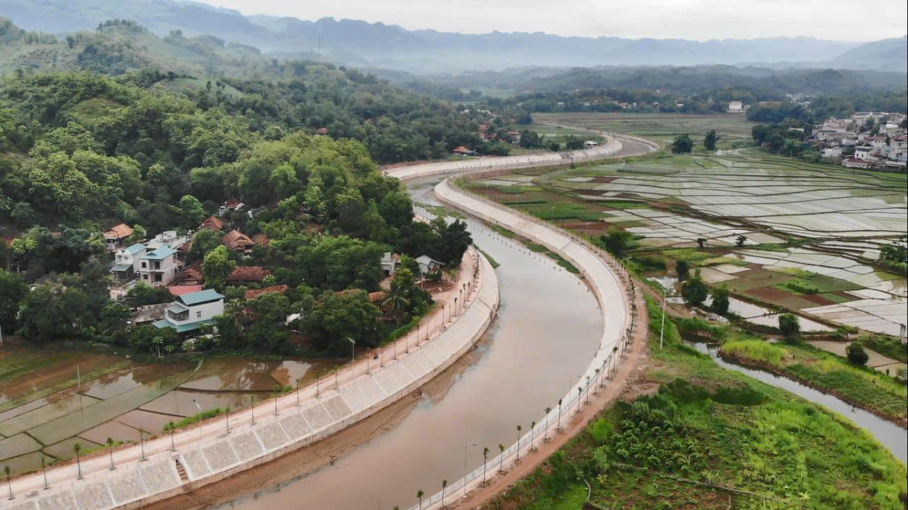 Cơ sở hạ tầng được quan tâm đầu tư.