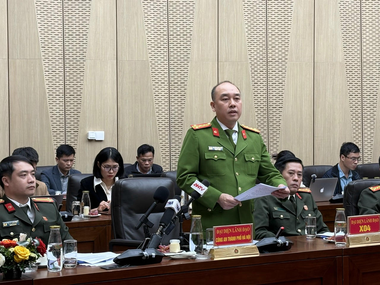 Đại tá Nguyễn Đức Long, Phó Giám đốc Công an TP Hà Nội trả lời tại họp báo.