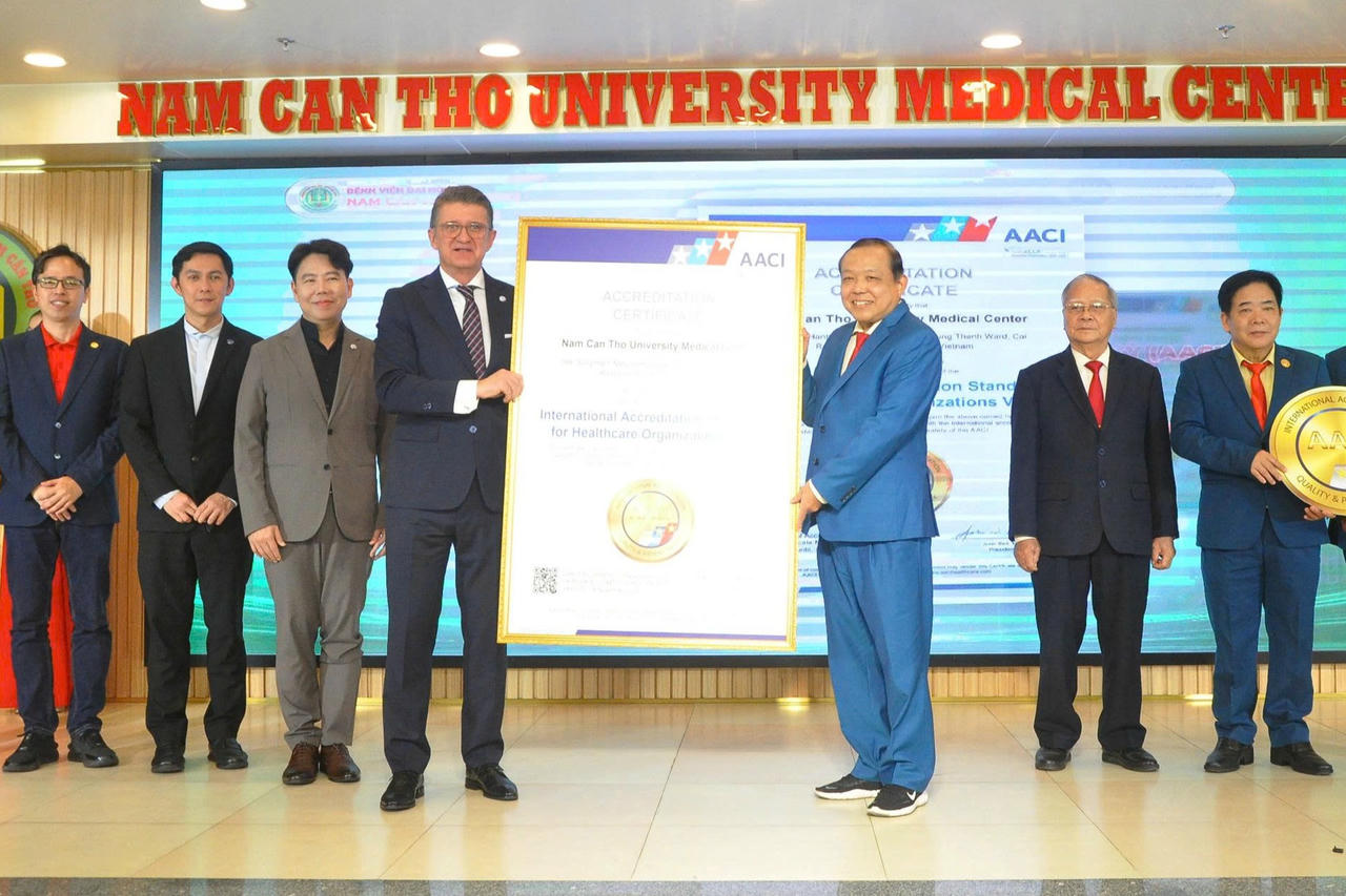 Bệnh viện Đại học Nam Cần Thơ đạt chứng nhận kiểm định chất lượng tiêu chuẩn Hoa Kỳ (AACI)