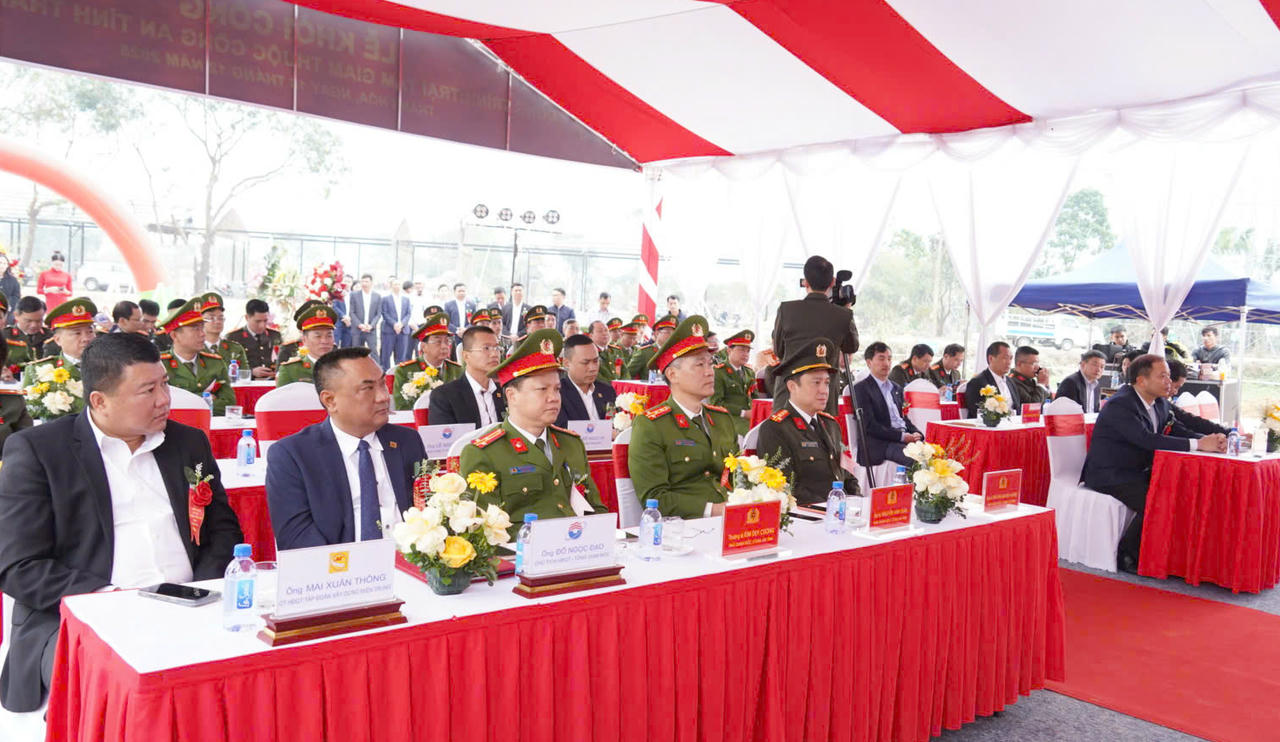 Quang cảnh buổi lễ.