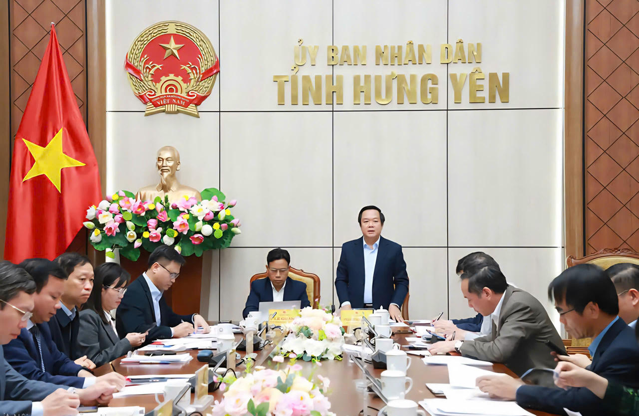 Ông Phạm Quang Ngọc, Chủ tịch UBND tỉnh phát biểu tại hội nghị.