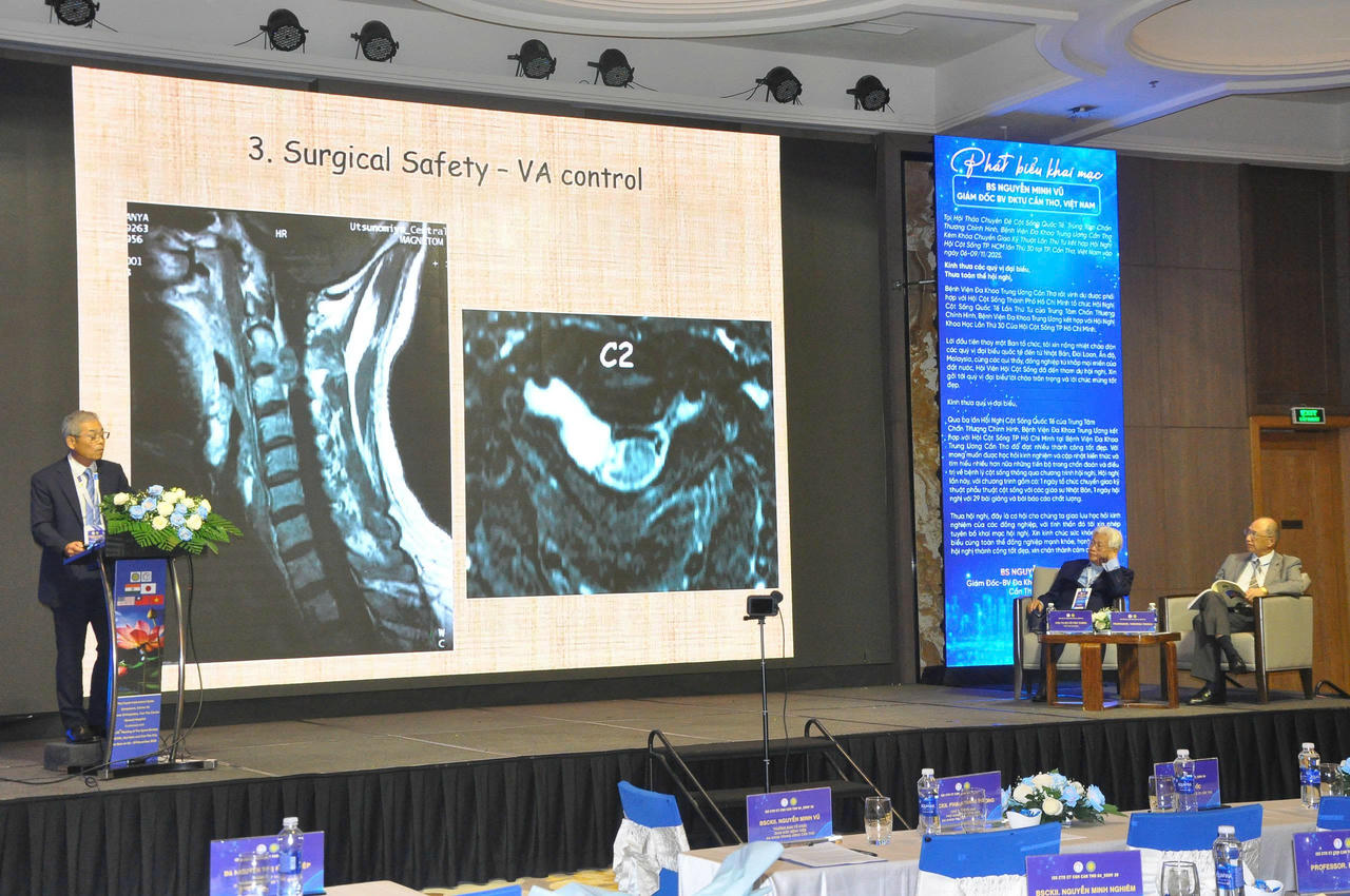 Hội nghị khoa học quốc tế cột sống lần thứ 4 tại Bệnh viện Đa khoa Trung ương Cần Thơ.