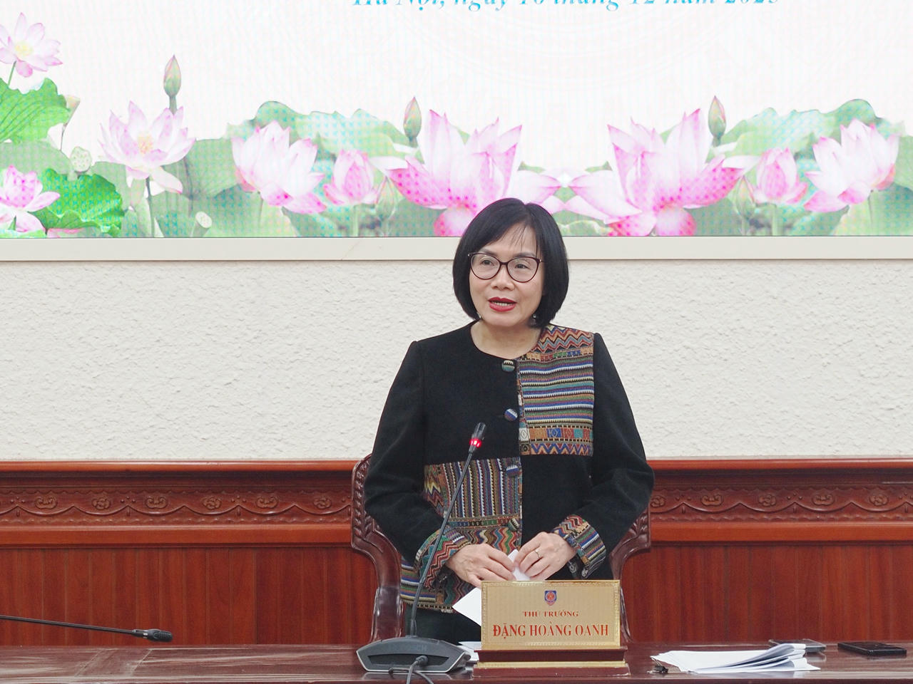 Thứ trưởng Đặng Hoàng Oanh phát biểu kết luận Hội nghị.