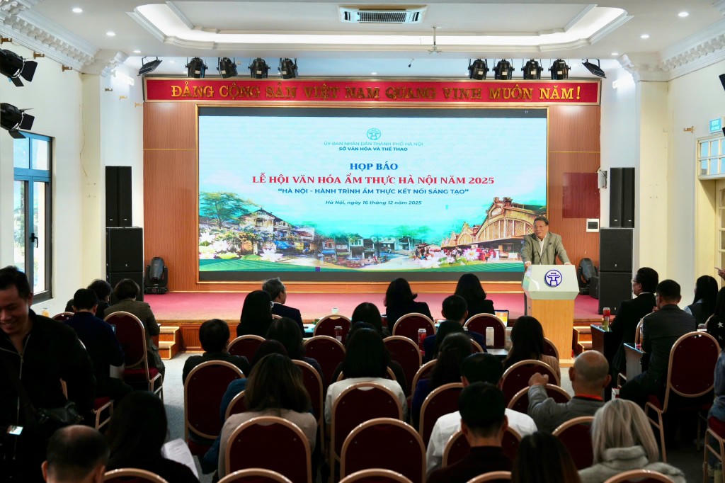 Lễ hội diễn ra ngày 19 - 21/12 với chủ đề “Hà Nội - Hành trình ẩm thực kết nối sáng tạo” (Ảnh: PV).