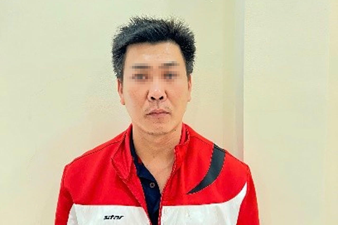 Mượn tài khoản đồng nghiệp chuyển tiền cho vợ, người đàn ông mất 2 tỷ đồng