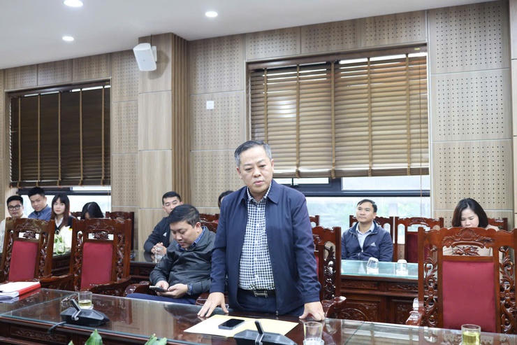  Ông Phạm Văn Thắng - Trưởng Ban quản lý Hồ Tây phát biểu nhận nhiệm vụ.