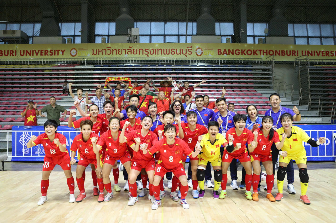 Futsal nữ Việt Nam vào chung kết