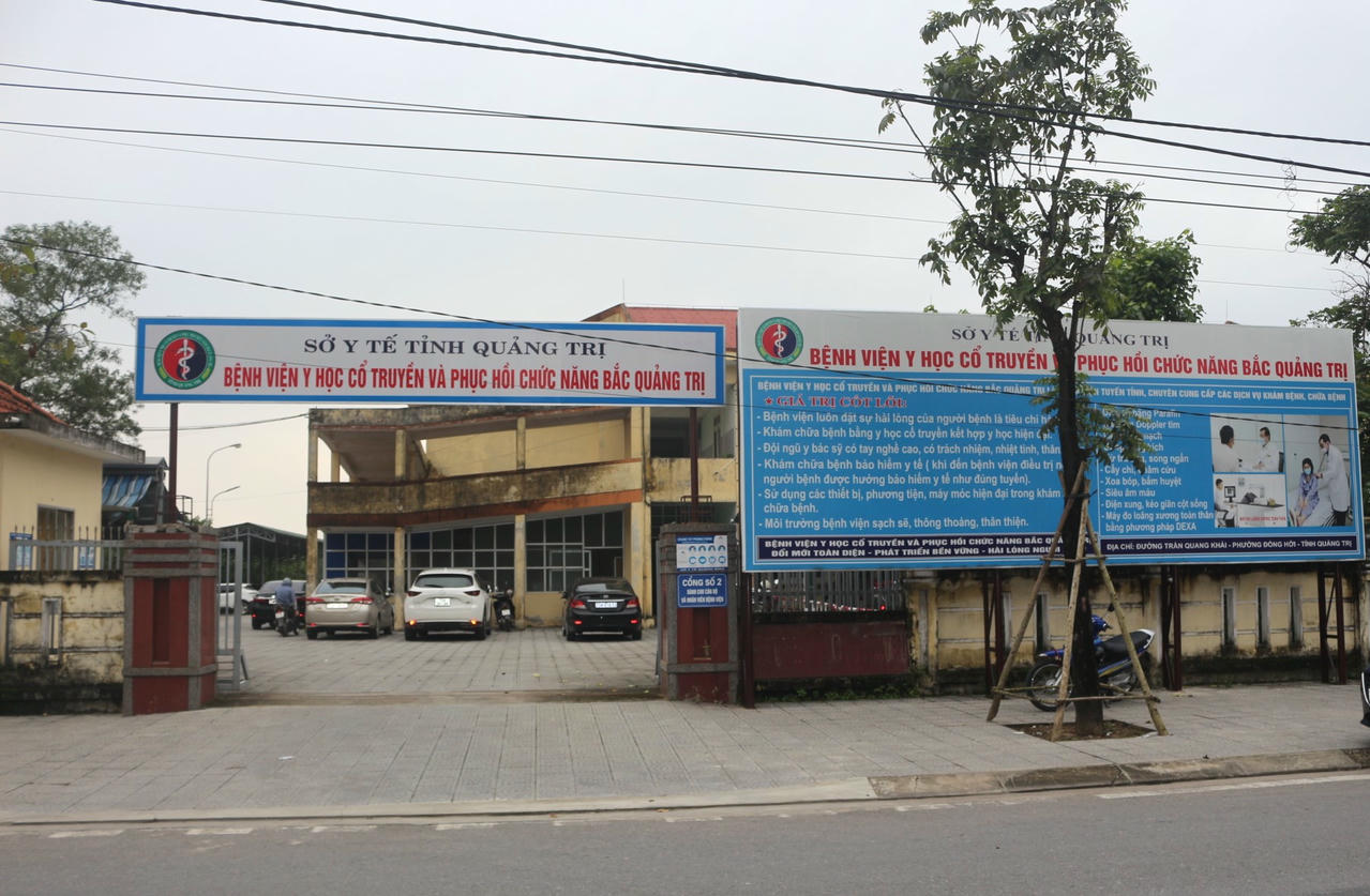 Lấy người bệnh làm trung tâm trong chăm sóc và điều trị được xác định là phương châm tại Bệnh viện Y học cổ truyền và Phục hồi chức năng Bắc Quảng Trị.