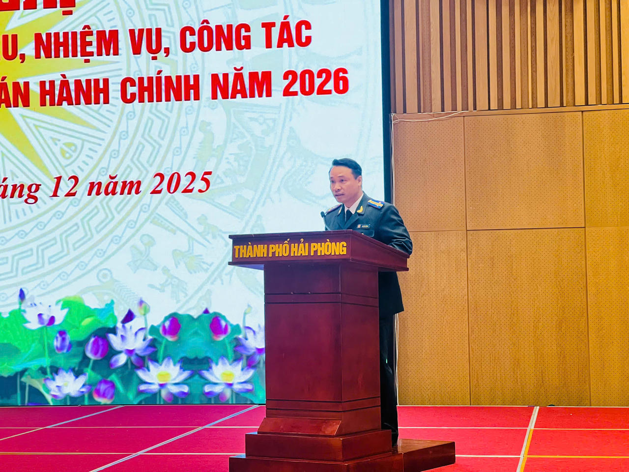 Phó Trưởng THADS thành phố Hải Phòng Lại Hữu Đồng phát biểu tại hội nghị.