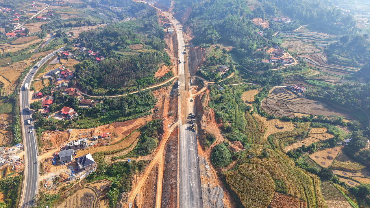 Dự án cao tốc Hữu Nghị - Chi Lăng đi qua 11 xã, phường của tỉnh Lạng Sơn.