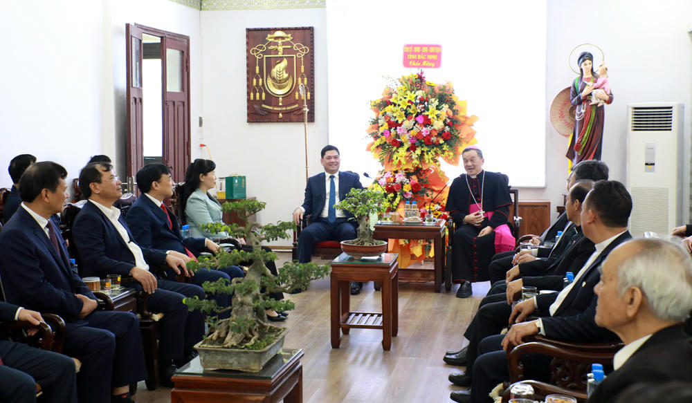 Bí thư Tỉnh ủy Bắc Ninh thăm, chúc mừng Tòa Giám mục nhân lễ Giáng sinh