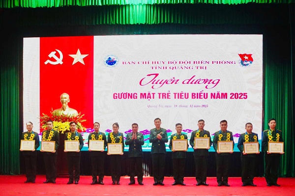 Bộ đội Biên phòng Quảng Trị tuyên dương 10 gương mặt trẻ tiêu biểu năm 2025