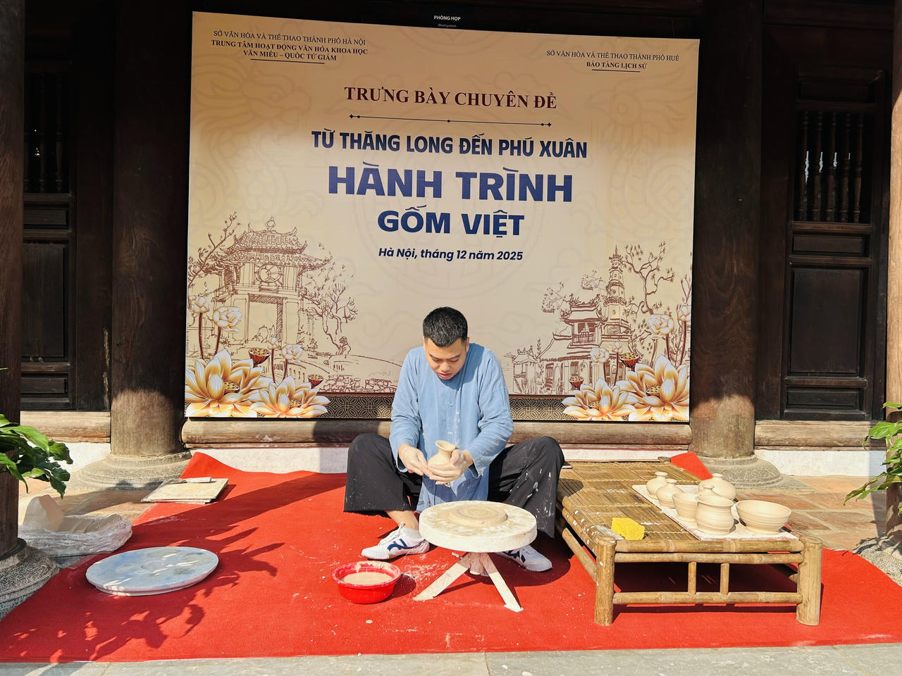 Hành trình gốm Việt từ Thăng Long đến Phú Xuân