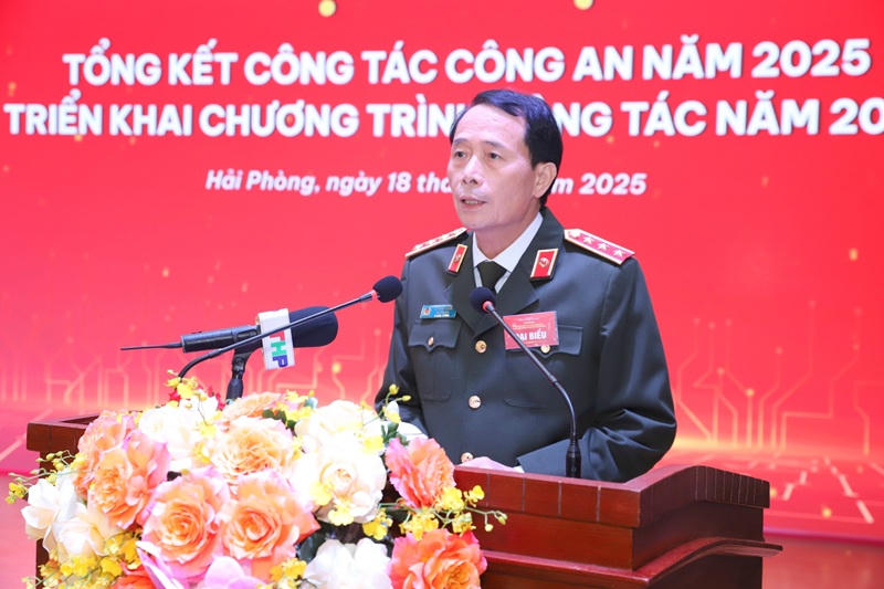 Thượng tướng Lê Quốc Hùng, Ủy viên Trung ương Đảng, Thứ trưởng Bộ Công an phát biểu chỉ đạo tại hội nghị.