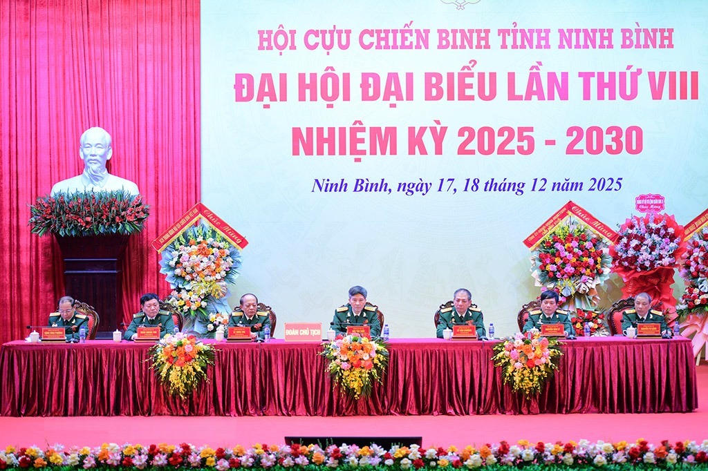 Đoàn Chủ tịch điều hành Đại hội