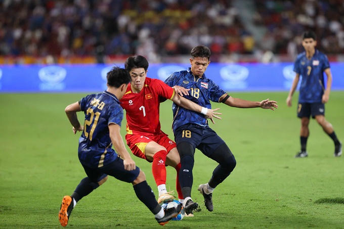 Đình Bắc đã ghi bàn trong hiệp 2 (Ảnh Đức Cường)