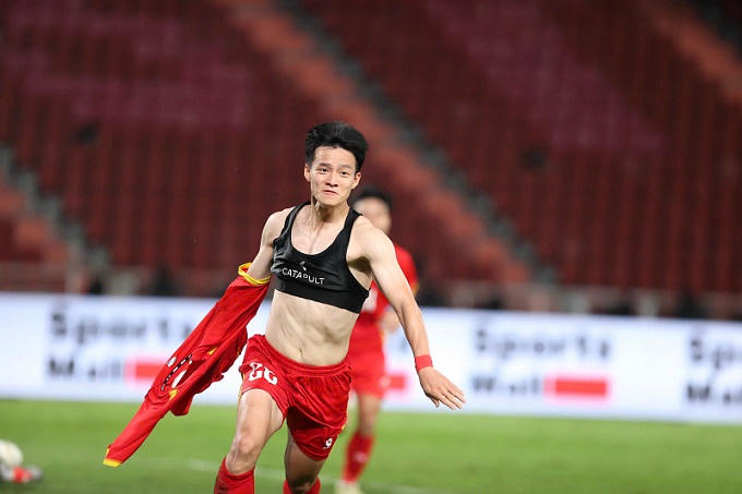 Thanh Nhàn nâng tỷ số lên 3-2 cho U22 Việt Nam (Ảnh Đức Cường)